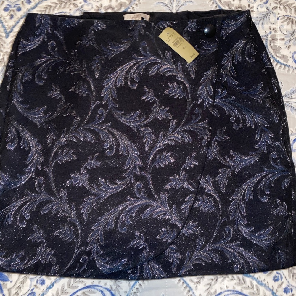New with tags Never worn navy blue black floral  wrap skirt loft 12p 12 petite - Picture 9 of 11
